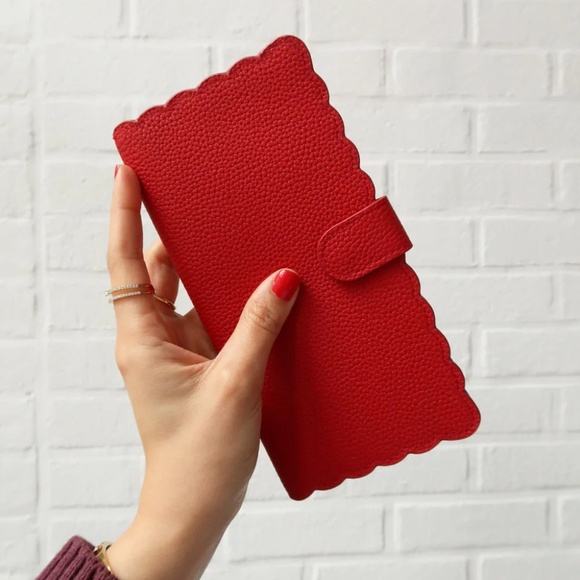 Cupcakes & Cashmere Red & Pink Single-fold Wallet - Picture 1 of 4